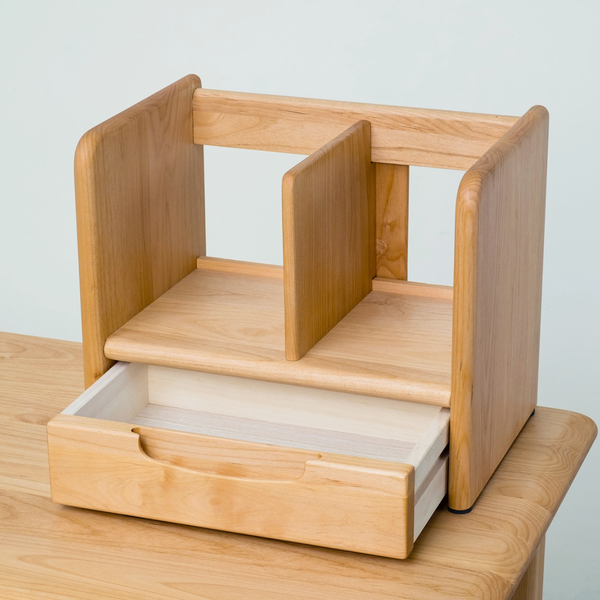 5175284_Eris_Kid_Book_Stand_NA_4 5175284_Eris_Kid_Book_Stand_NA_4